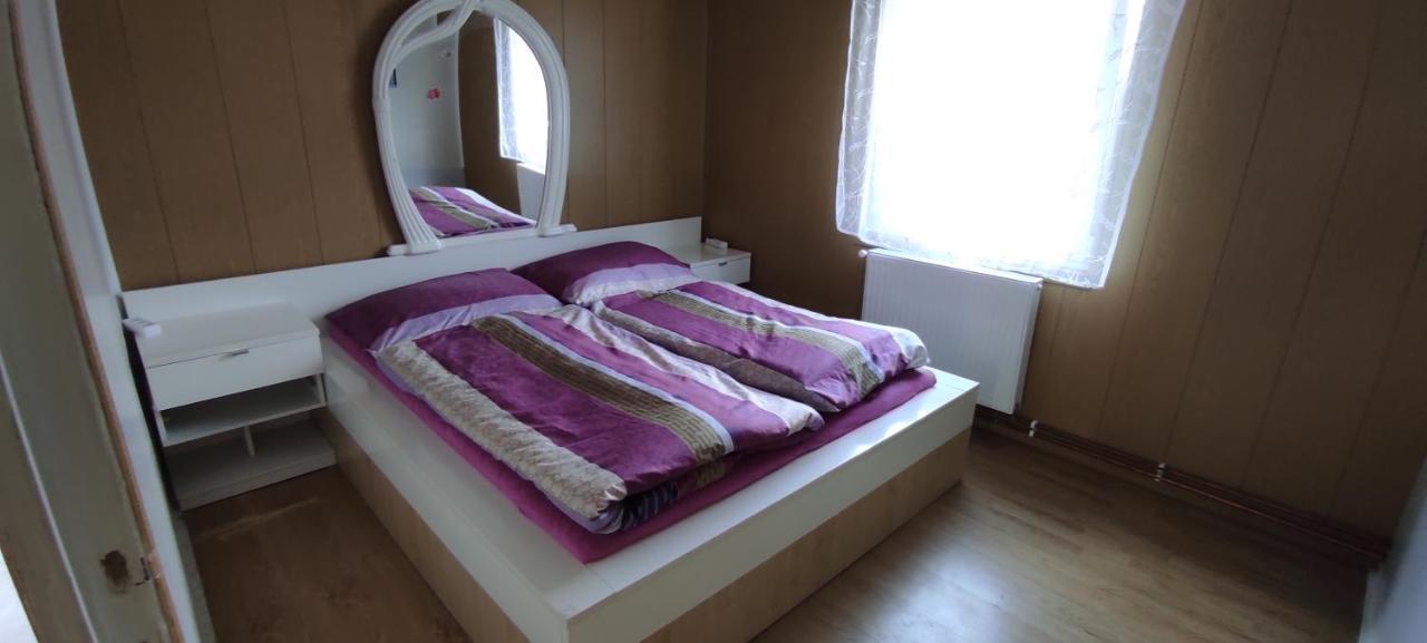 Ubytovani Ostrov U Macochy Extérieur photo